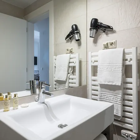 丽文里斯本欧白克萨公寓酒店 *